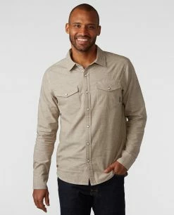 Wholesale 👏 Stio Men's Ashton Chambray 👚 Shirt - Past Season 🛒 -Stio Sales Shop M Ashton Chambray Shirt Rodeo Dust Chambray 1 eddd7729 8a73 4616 b85a fdce02dc8cd5