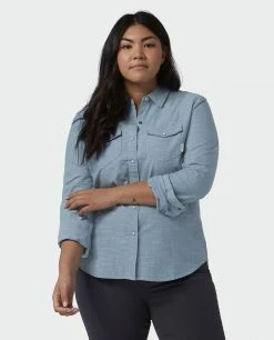 Hot Sale 👏 Stio Women's Ashton Chambray 👕 Shirt 😉 -Stio Sales Shop W Ashton Chambray Shirt Light Chambray Alt 1