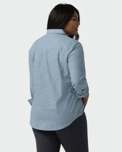 Hot Sale 👏 Stio Women's Ashton Chambray 👕 Shirt 😉 -Stio Sales Shop W Ashton Chambray Shirt Light Chambray Alt 3
