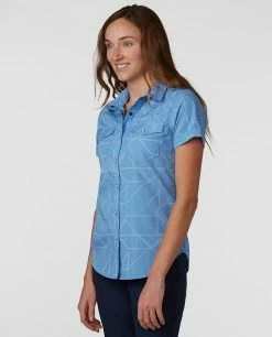 Promo 🧨 Stio Women's Curtis Camp 👚 Shirt SS 🛒 -Stio Sales Shop W Curtis Camp Shirt SS Lakeside Bandana Print 1
