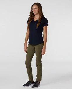 Flash Sale 🎁 Stio Women's Divide V-Neck SS ⭐ -Stio Sales Shop W Divide Vneck SS Mountain Shadow 3